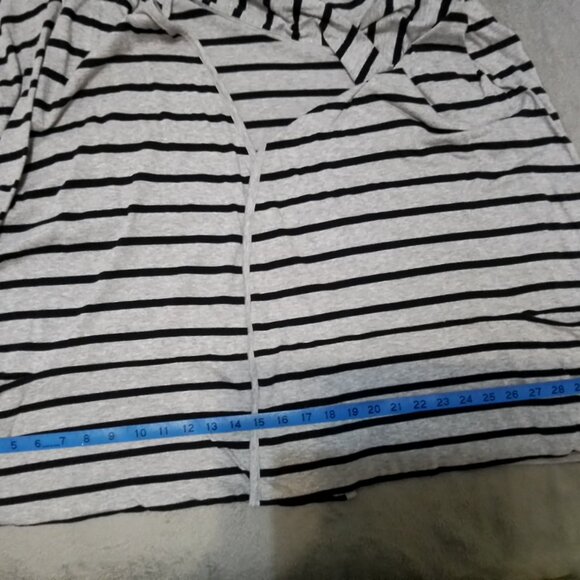 MICHAEL KORS SIZE M BLACK & GREY STRIPE CARDIGAN 3/4 SLEEVE - Picture 10 of 12